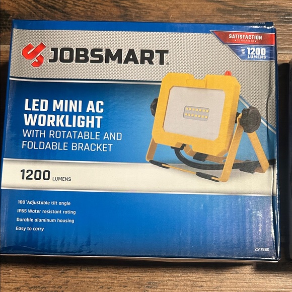 Two Yellow LED Mini AC Worklight - Picture 2 of 4